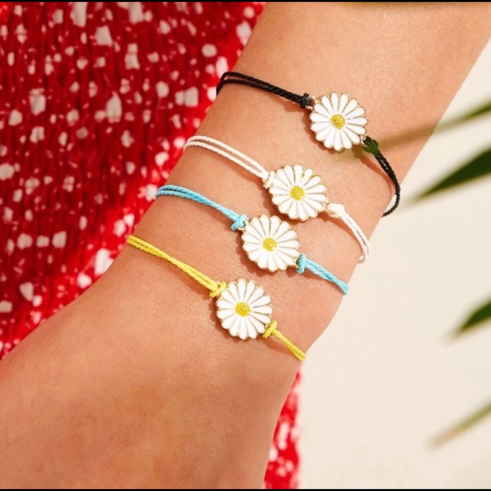 NEW‼️ Dainty Daisy Flower 🌸